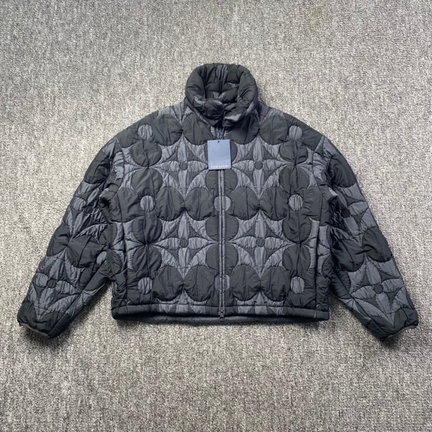 未使用 LouisVuitton/路易威登 4747/黑色拼色花卉翻领外套/44码