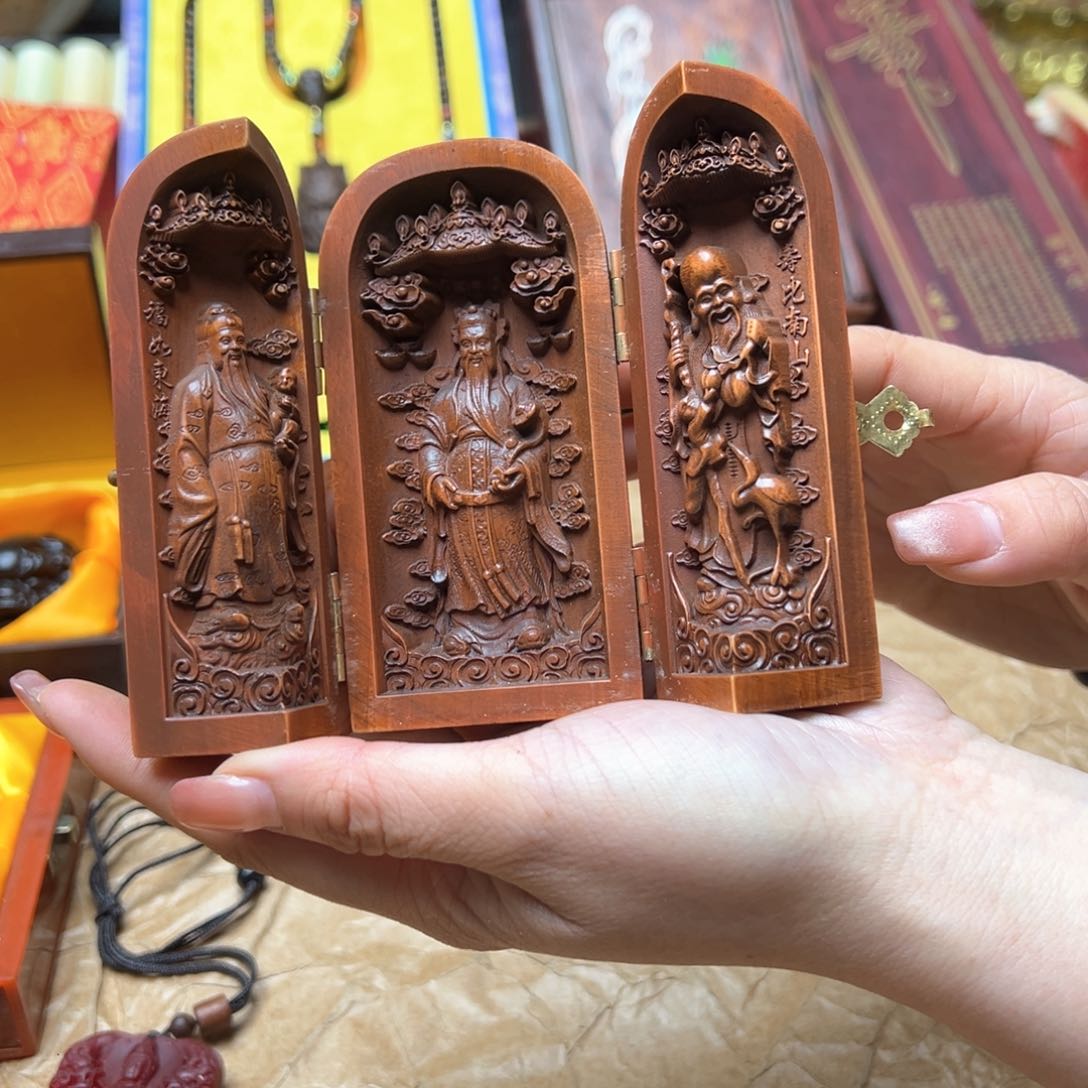 滴血莲花菩提吊坠