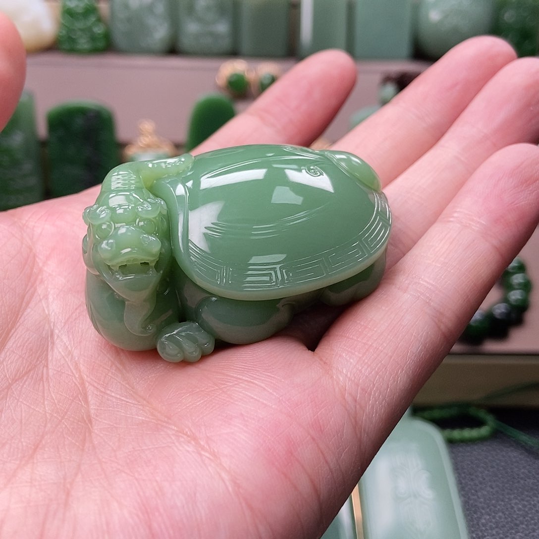 和田玉（碧玉）颈饰未镶嵌米****?