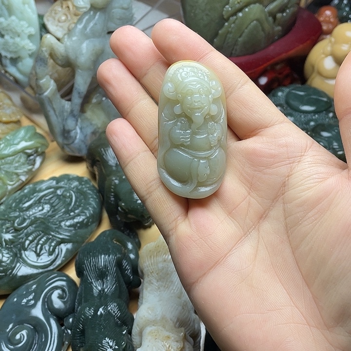 和田玉未镶嵌挂件