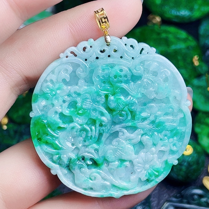 翡翠18K金镶嵌颈饰多样性