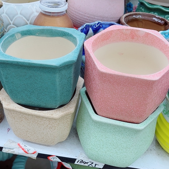 多肉绿植陶瓷花盆9.9包邮，有孔