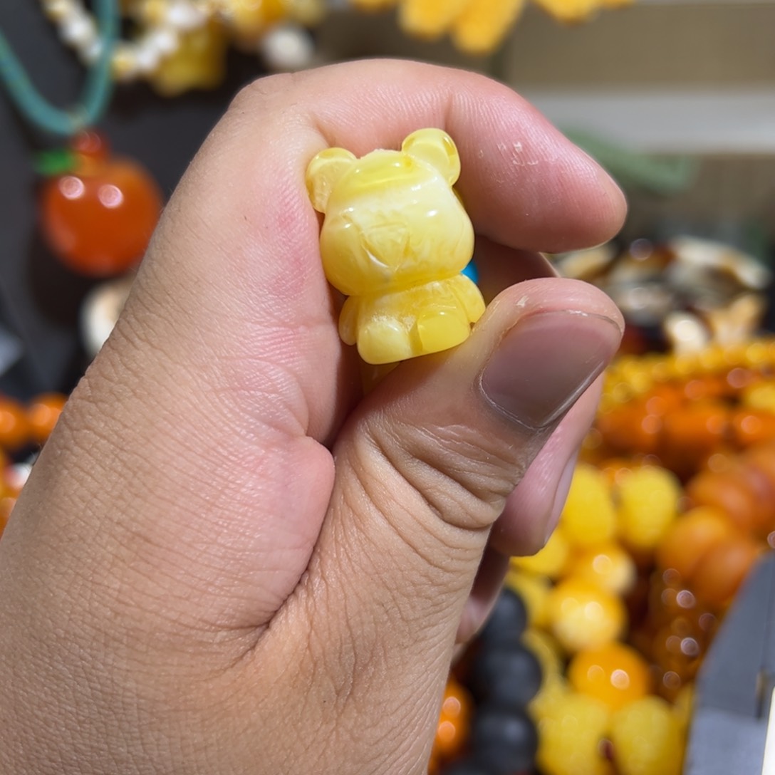 未镶嵌蜜蜡手链常*樂小熊