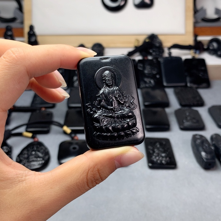 和田玉（墨玉）未镶嵌挂件