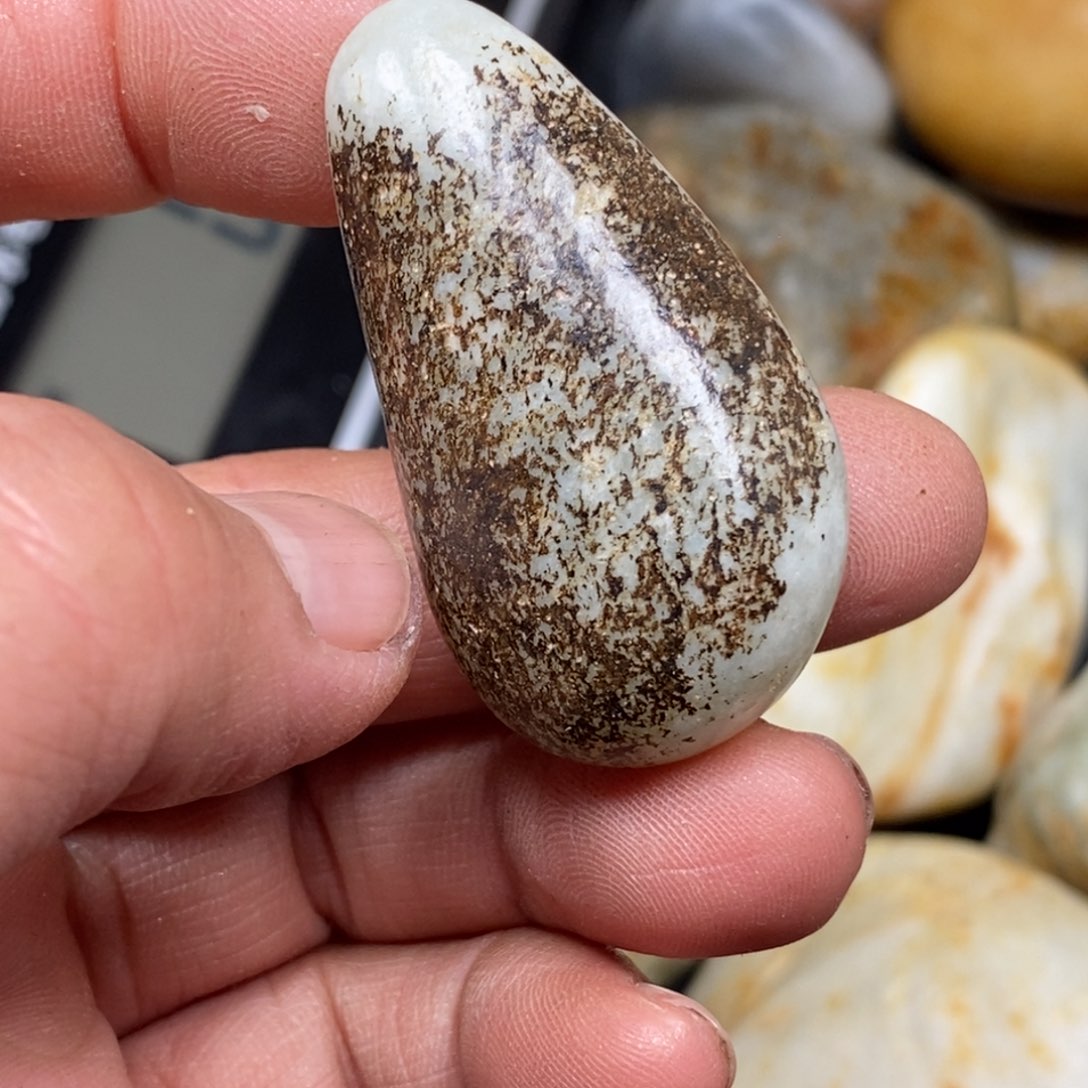 和田玉（糖玉）挂件未镶嵌