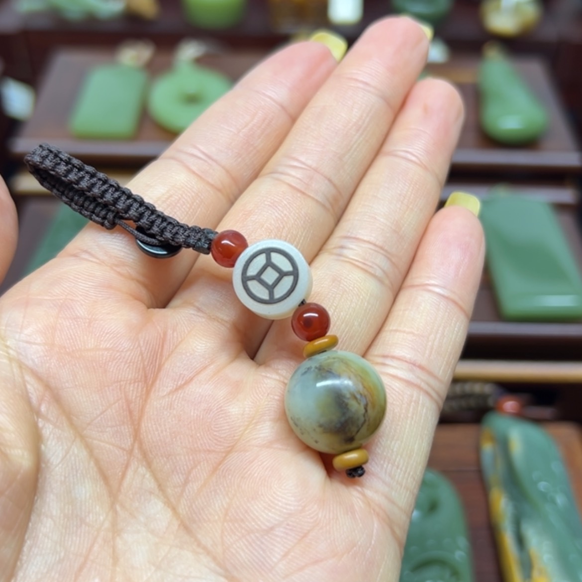 【闪购商品】岫岩河磨玉（透闪石质玉）钥匙扣未镶嵌转运珠