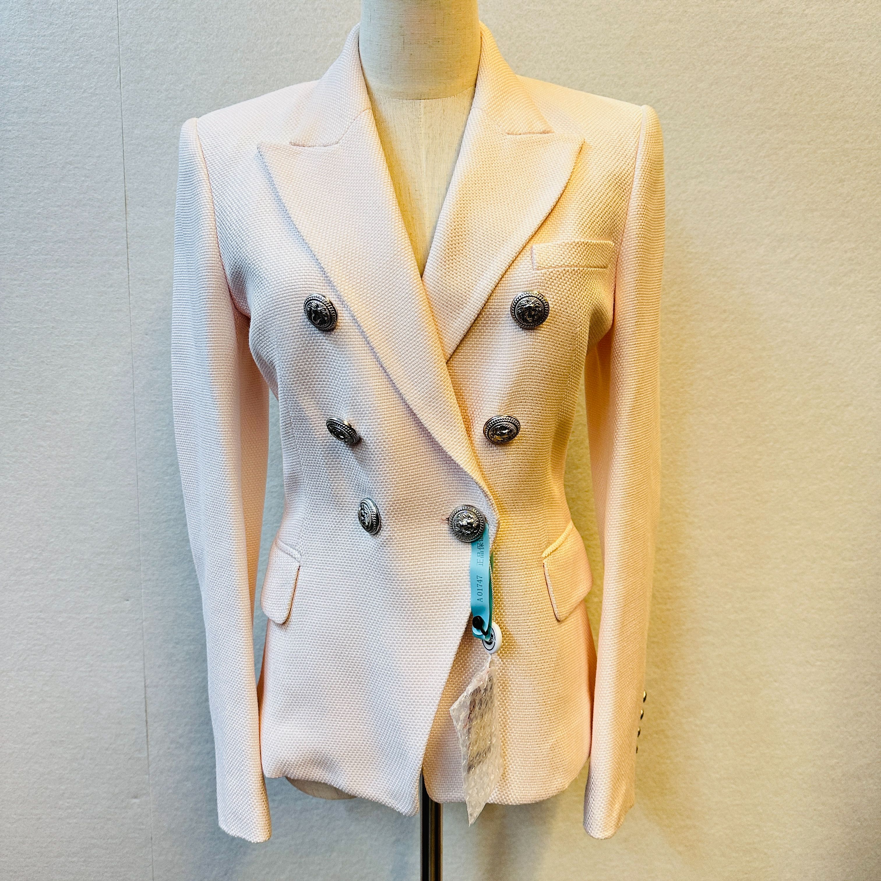 99新 BALMAIN/巴尔曼 海囤/巴尔曼外套/38码/css26292