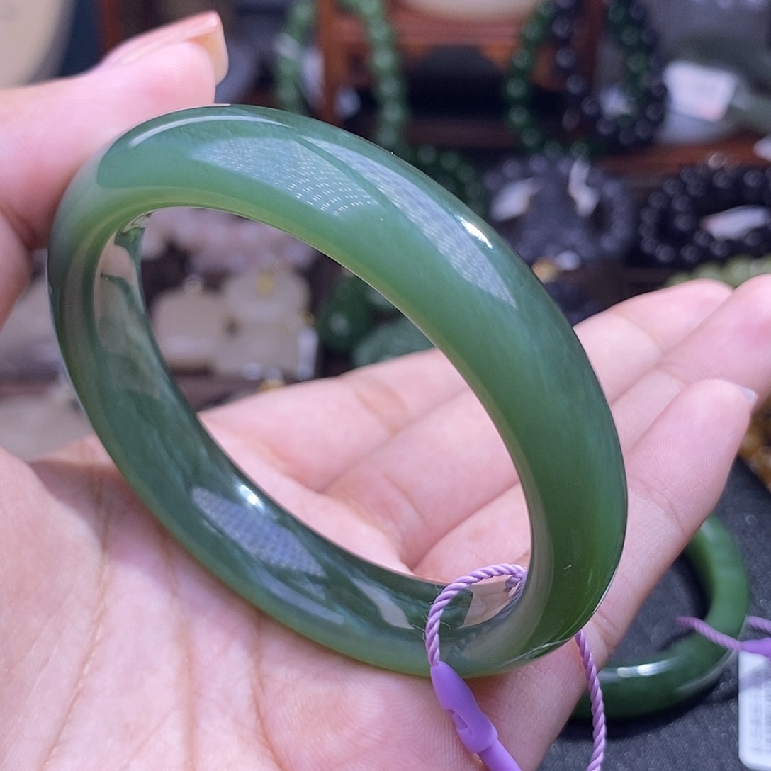 和田玉54.5老矿碧玉猫眼正圈手镯未镶嵌