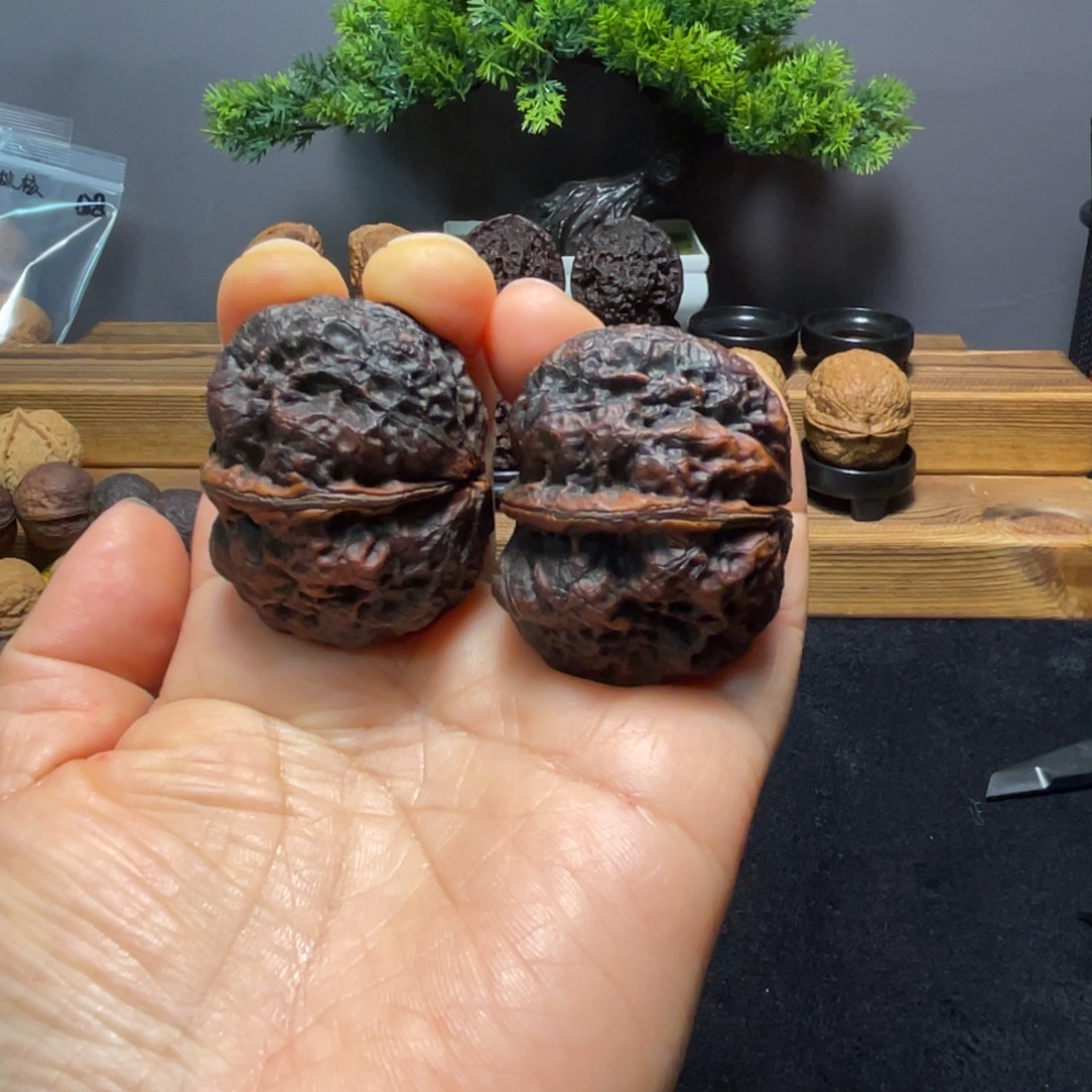 心***动文玩核桃把件七彩8
