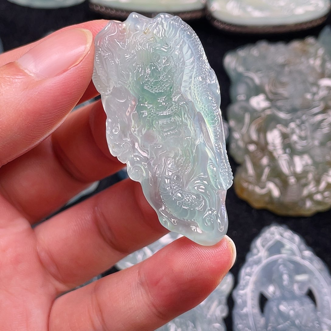 颈饰未镶嵌翡翠7，