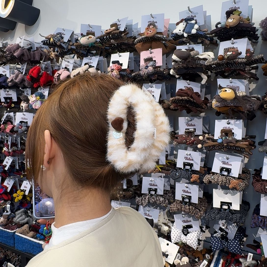 布艺非金属云朵抓夹