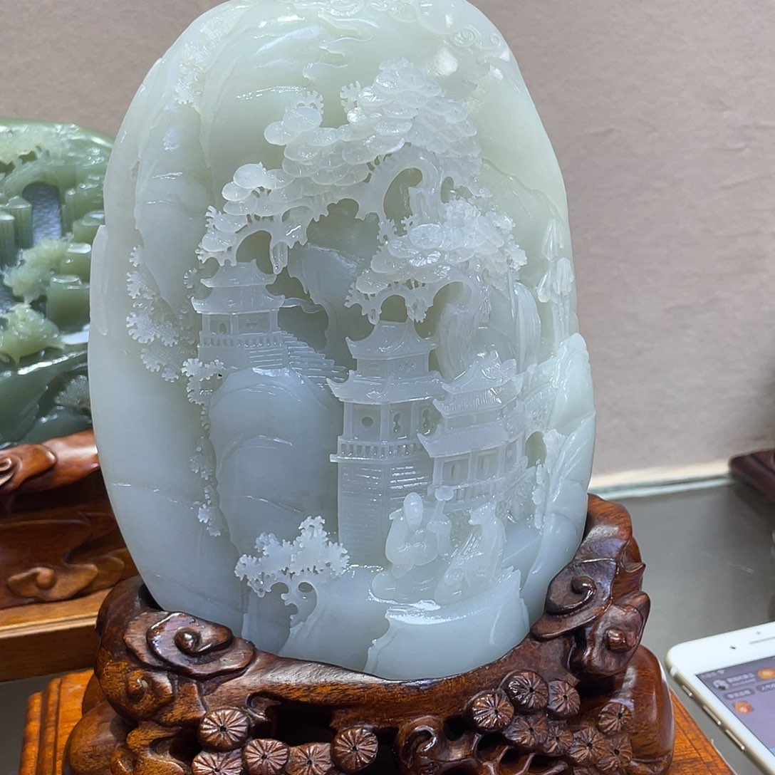 未镶嵌和田玉摆件