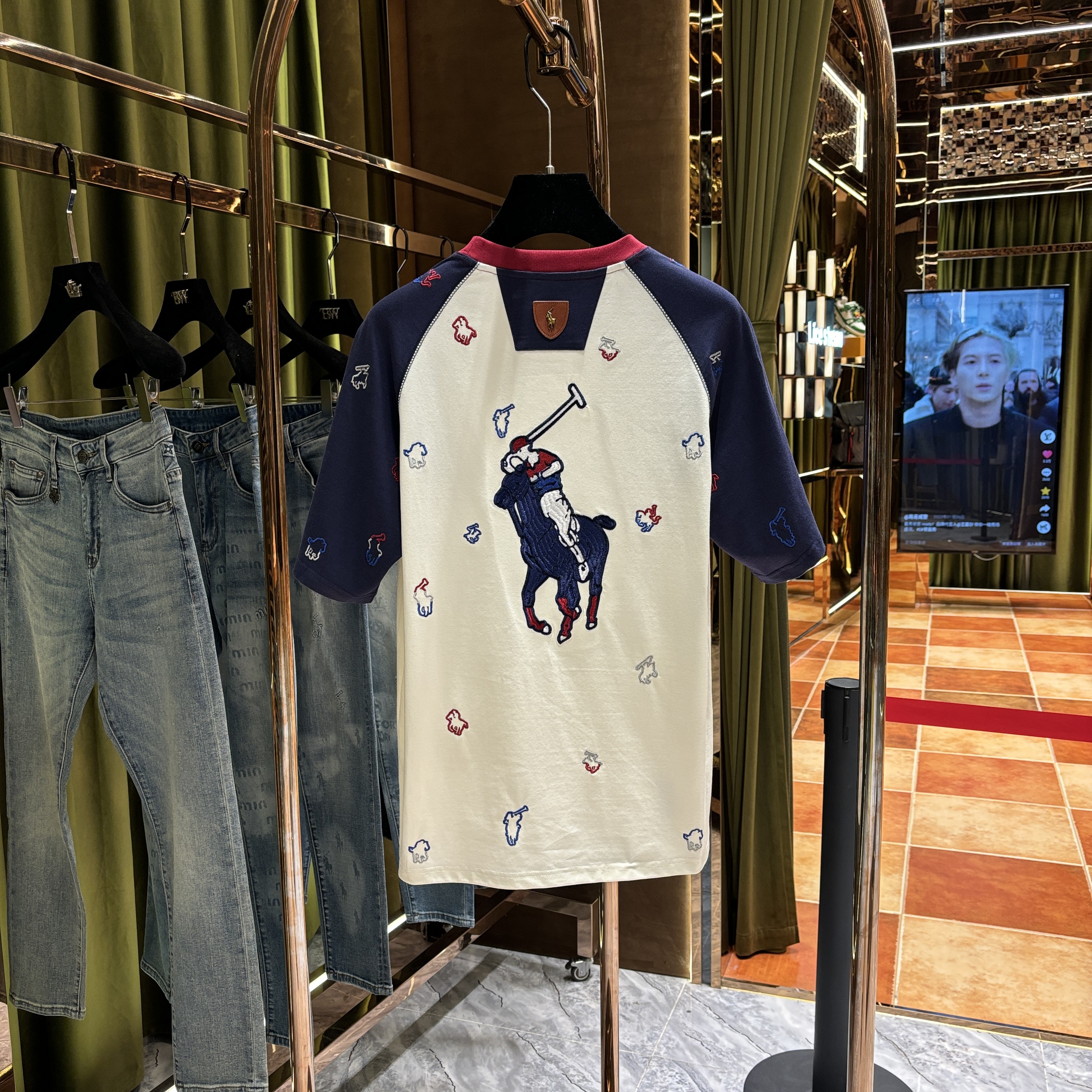 【爆爆专属】2025春夏新年新品潮流情侣时尚百搭短袖25190