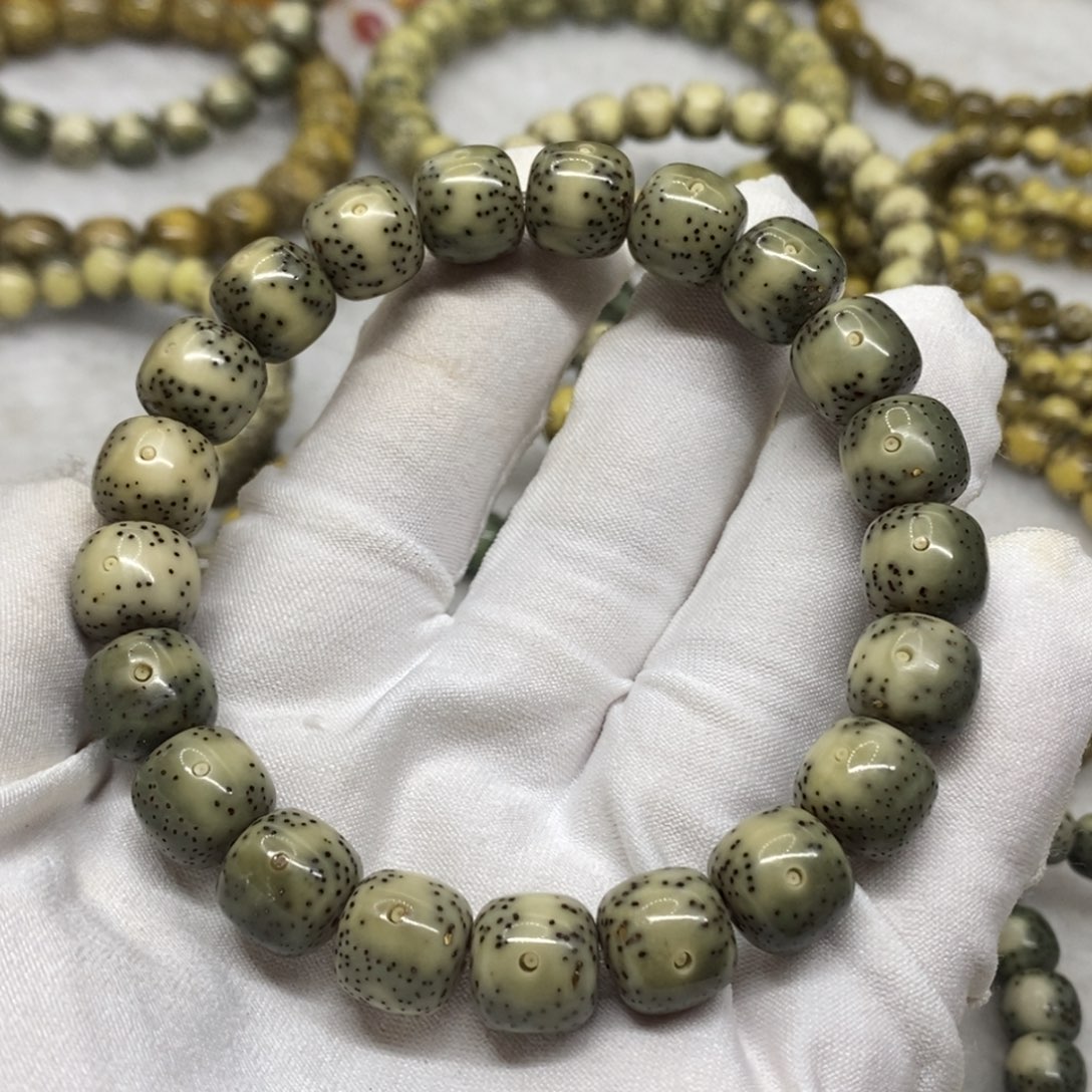 【闪购商品】星月菩提手串原生态石玉料