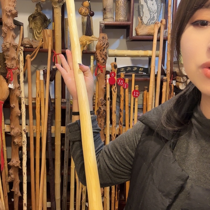 王***立铁匠的故事在这里展开的时候