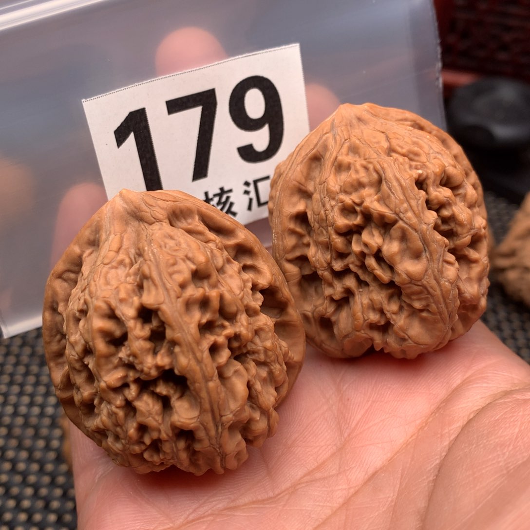 文玩核桃吊坠凤凰台40