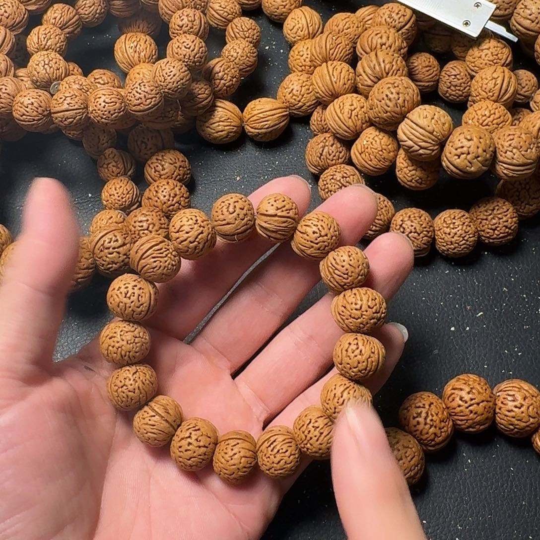 ****我桃核吊坠南瓜手串