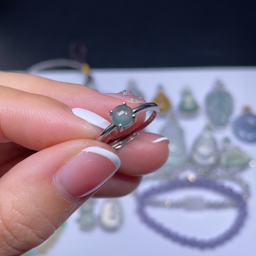 翡翠戒指未镶嵌戒指