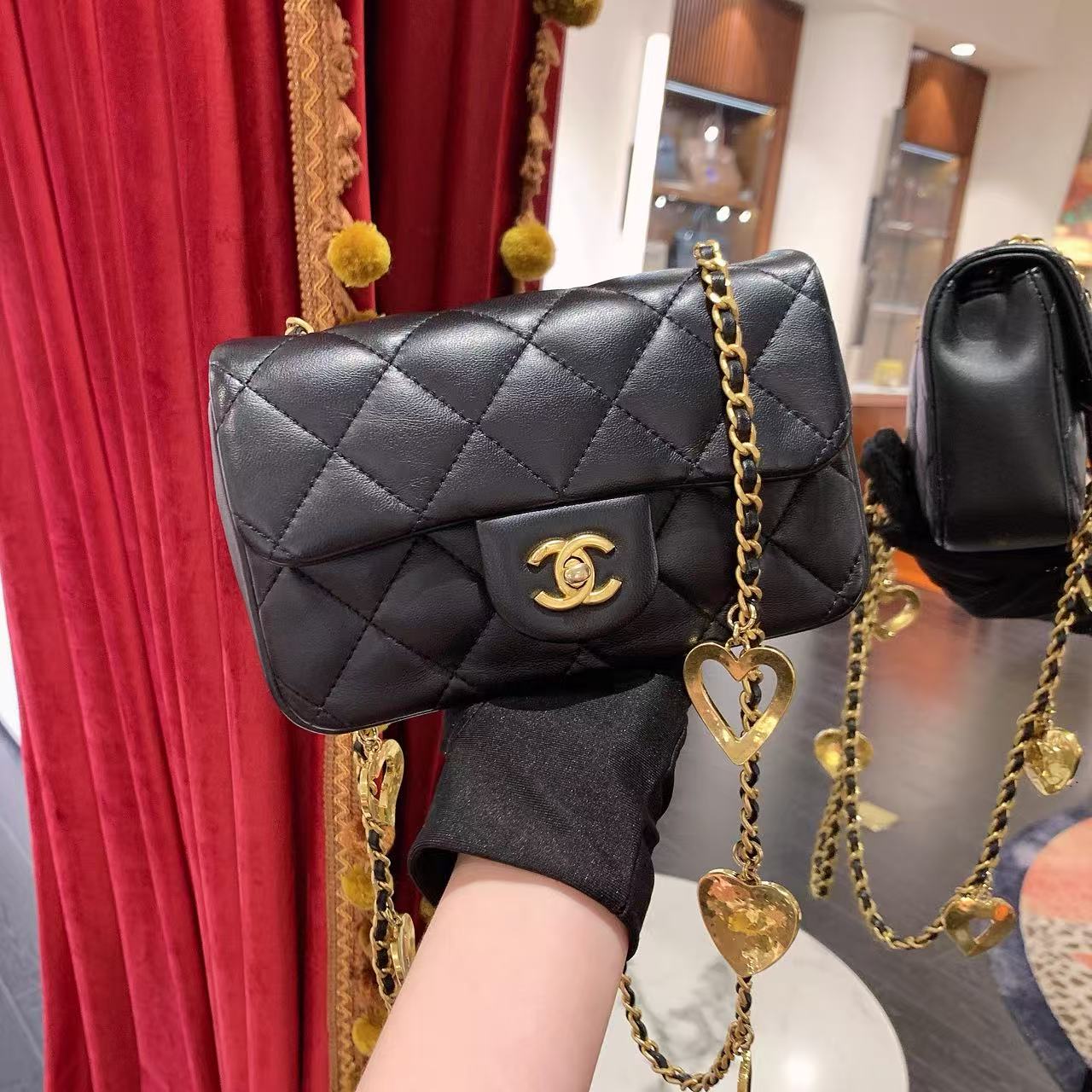 95新 Chanel/香奈儿 22b爱心链条cf大mini黑金芯片款/15804662