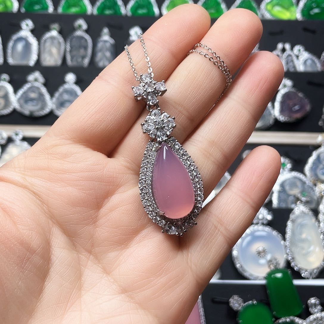 玛瑙/玉髓颈饰合金