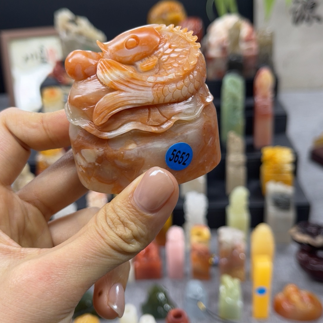 好***莲寿山石印石5652。    