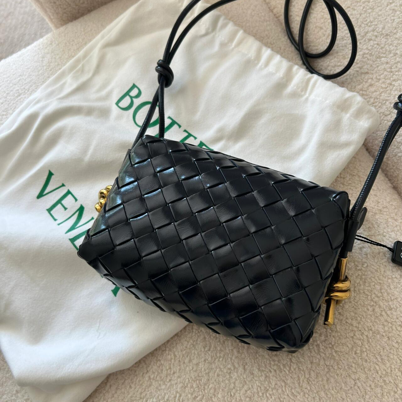 99新 BOTTEGA VENETA/葆蝶家 蔚蓝/宝石蓝编织相机包