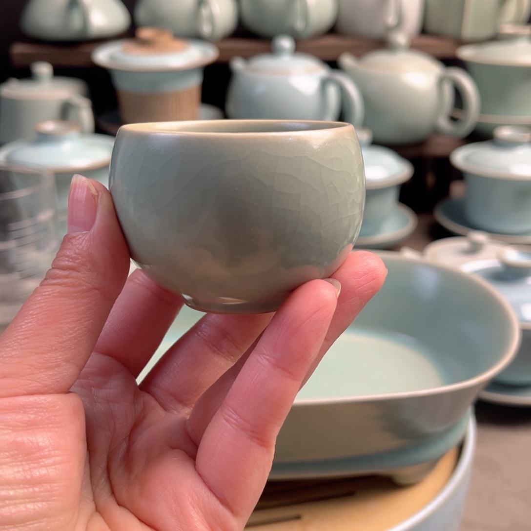 陶其他瓷防护网是由陶瓷行业内