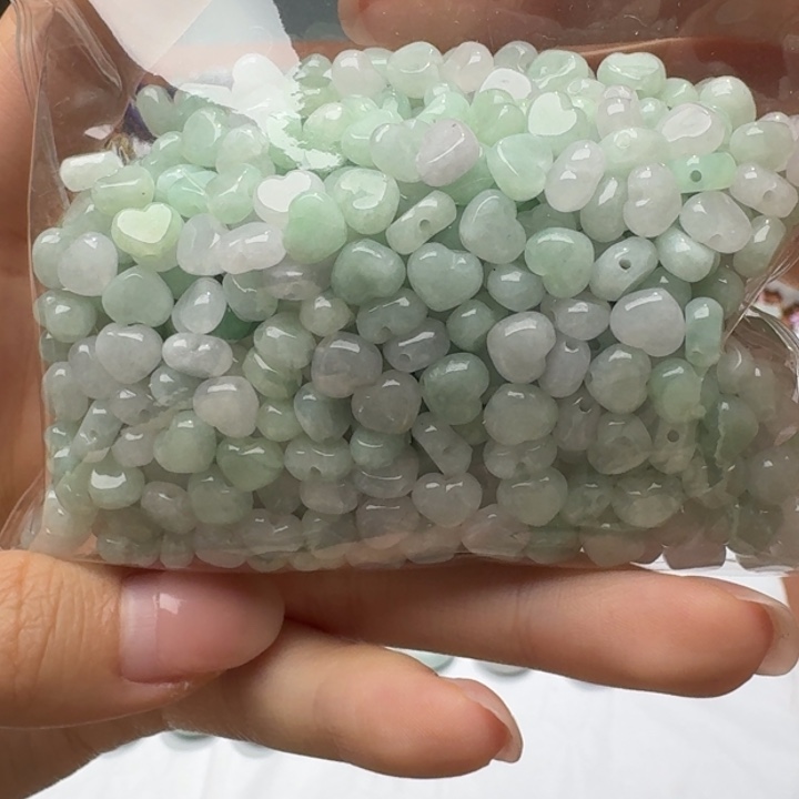 未镶嵌挂件翡翠福利10个，不包邮，拍一单邮费发货