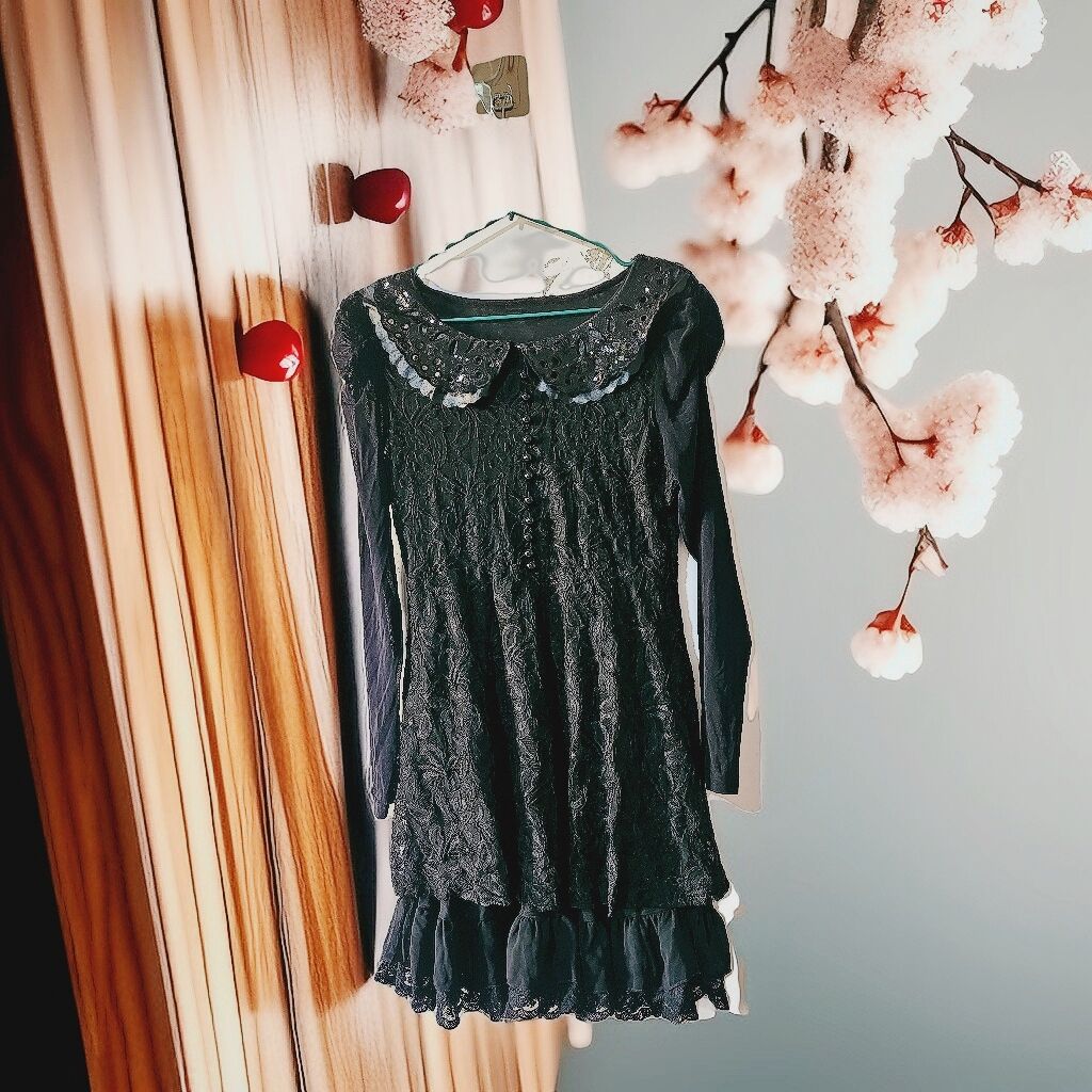 黑色长袖打底蕾丝显瘦气质时尚连衣裙