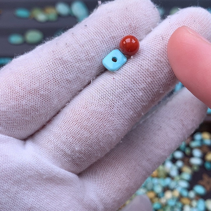 南红玛瑙未镶嵌珠宝奇石