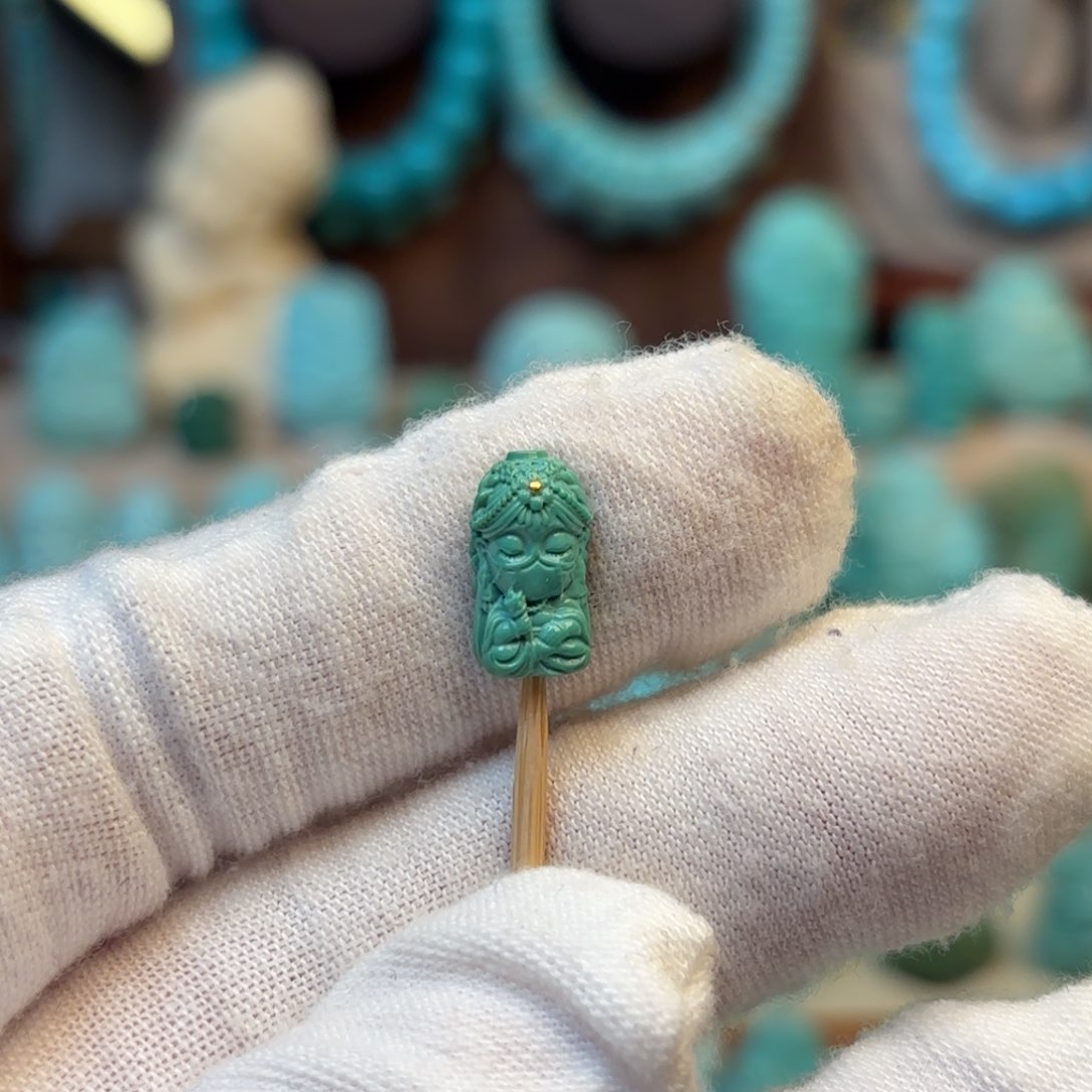 绿松石配饰未镶嵌