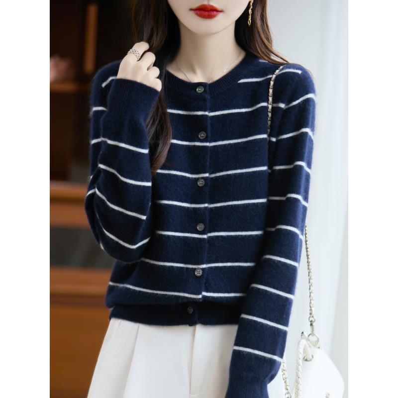 学院风100%羊毛开衫女秋款新款圆领条纹开衫D299