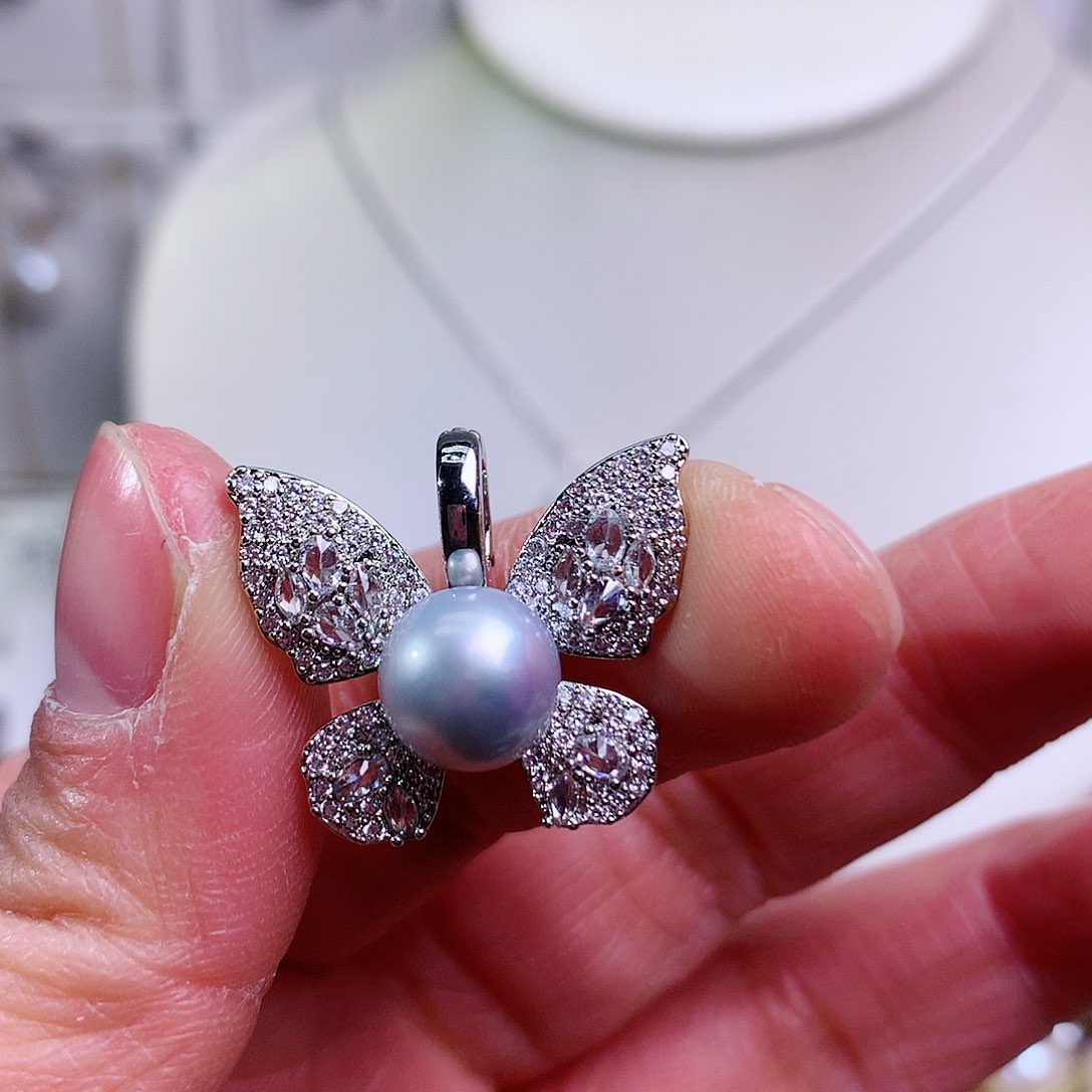 淡水珍珠吊坠(赠链)未镶嵌