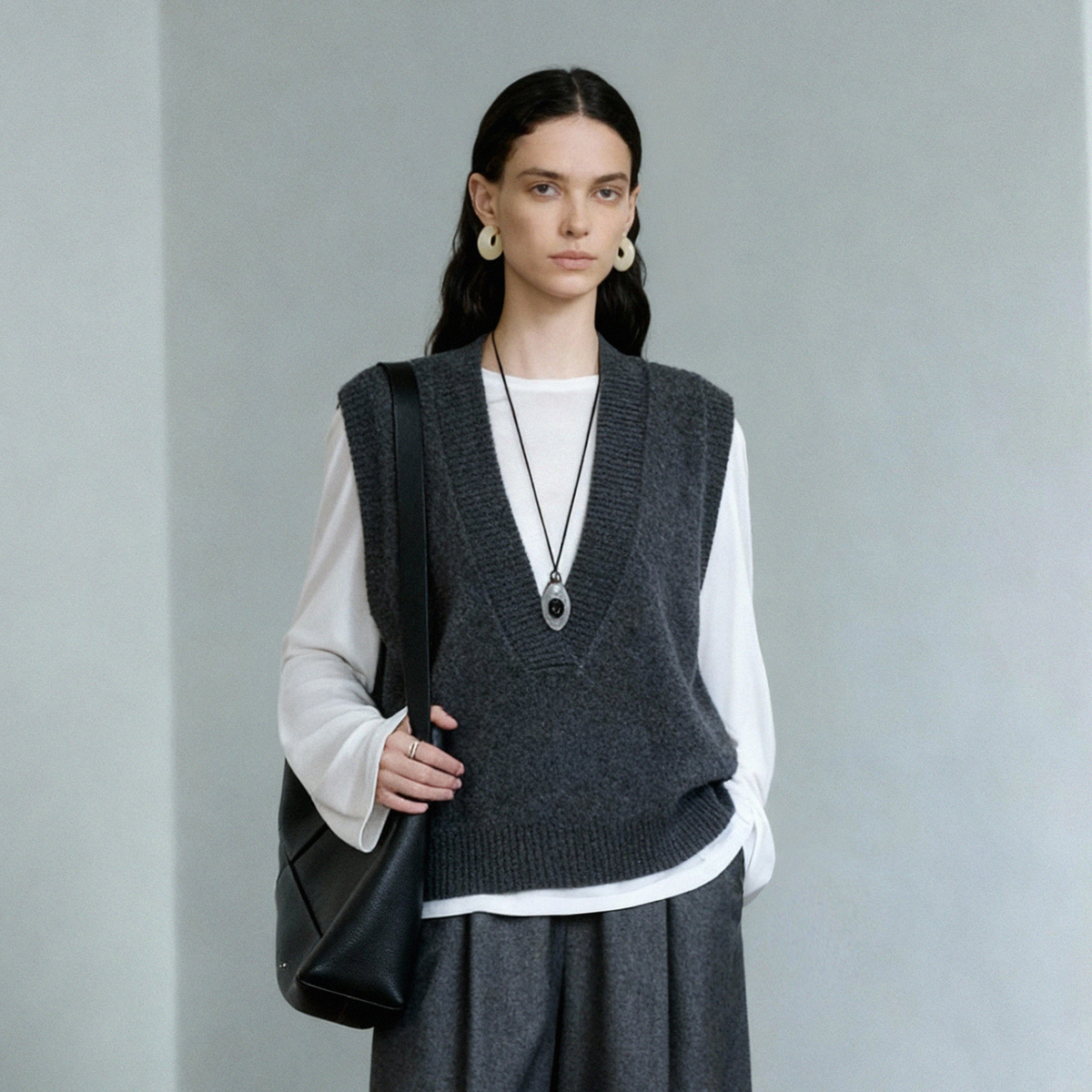 LYNEE【叠境】新 纯羊毛深V领针织套头内搭毛衣叠穿神器LGD2FAK168