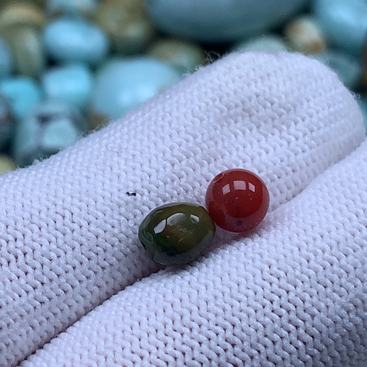 南红玛瑙未镶嵌珠宝奇石