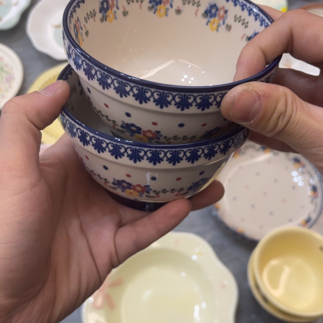 陶瓷微瑕餐具介意勿拍，满18飞！