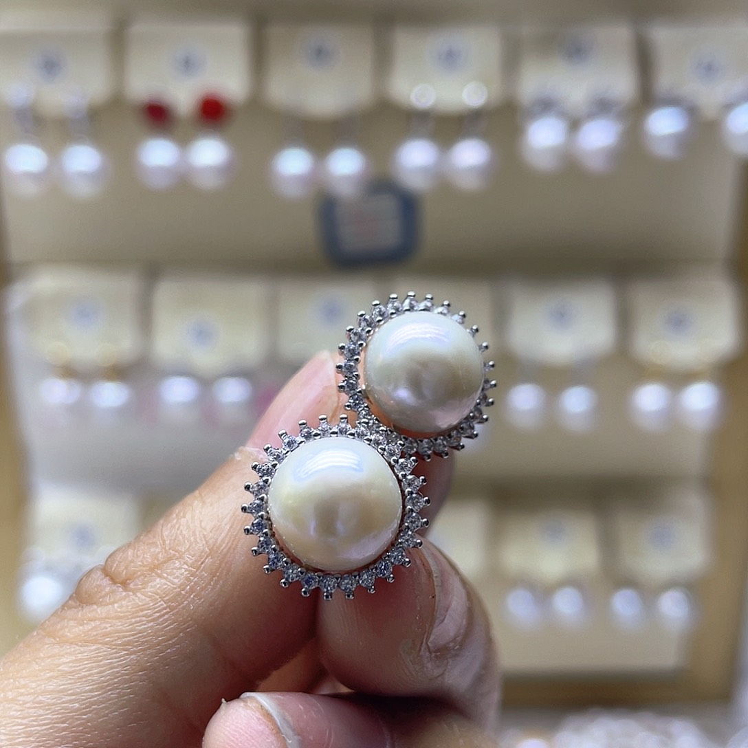 银S925镶嵌淡水珍珠耳饰