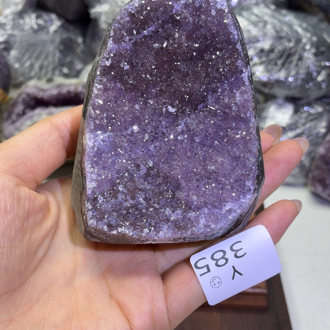 水晶摆件未镶嵌紫水晶