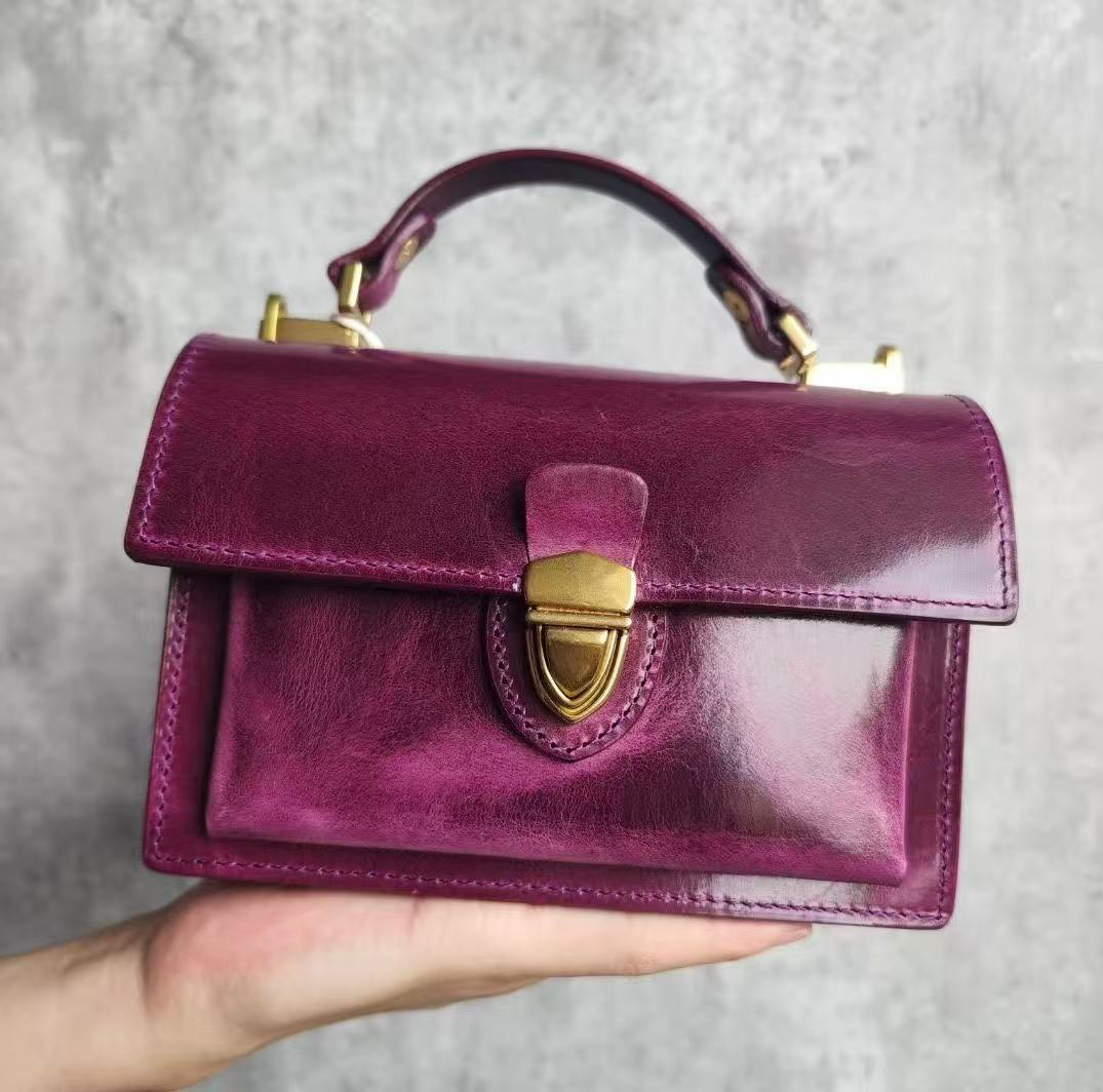 传女植鞣牛皮复古休闲女士单肩斜垮包牛皮文艺手工质感锁扣小包