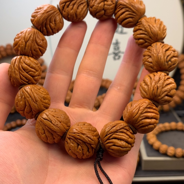 桃核手串M**冯24麒麟手串