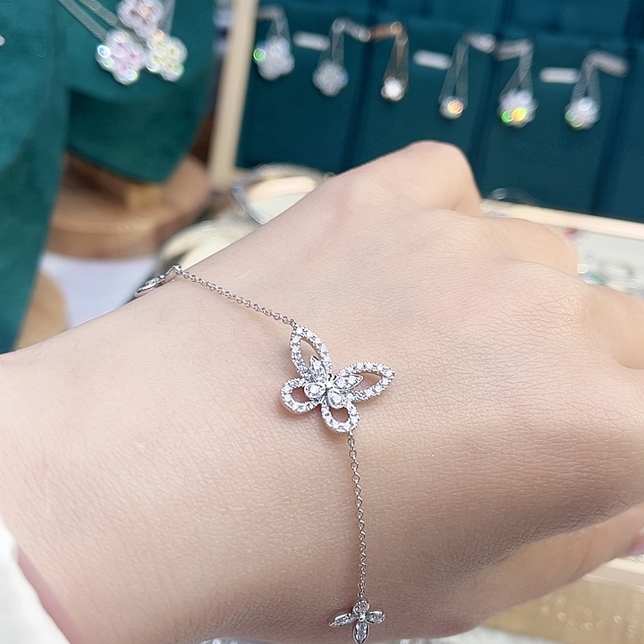 实验室培育钻石18K金镶嵌三蝴蝶手链