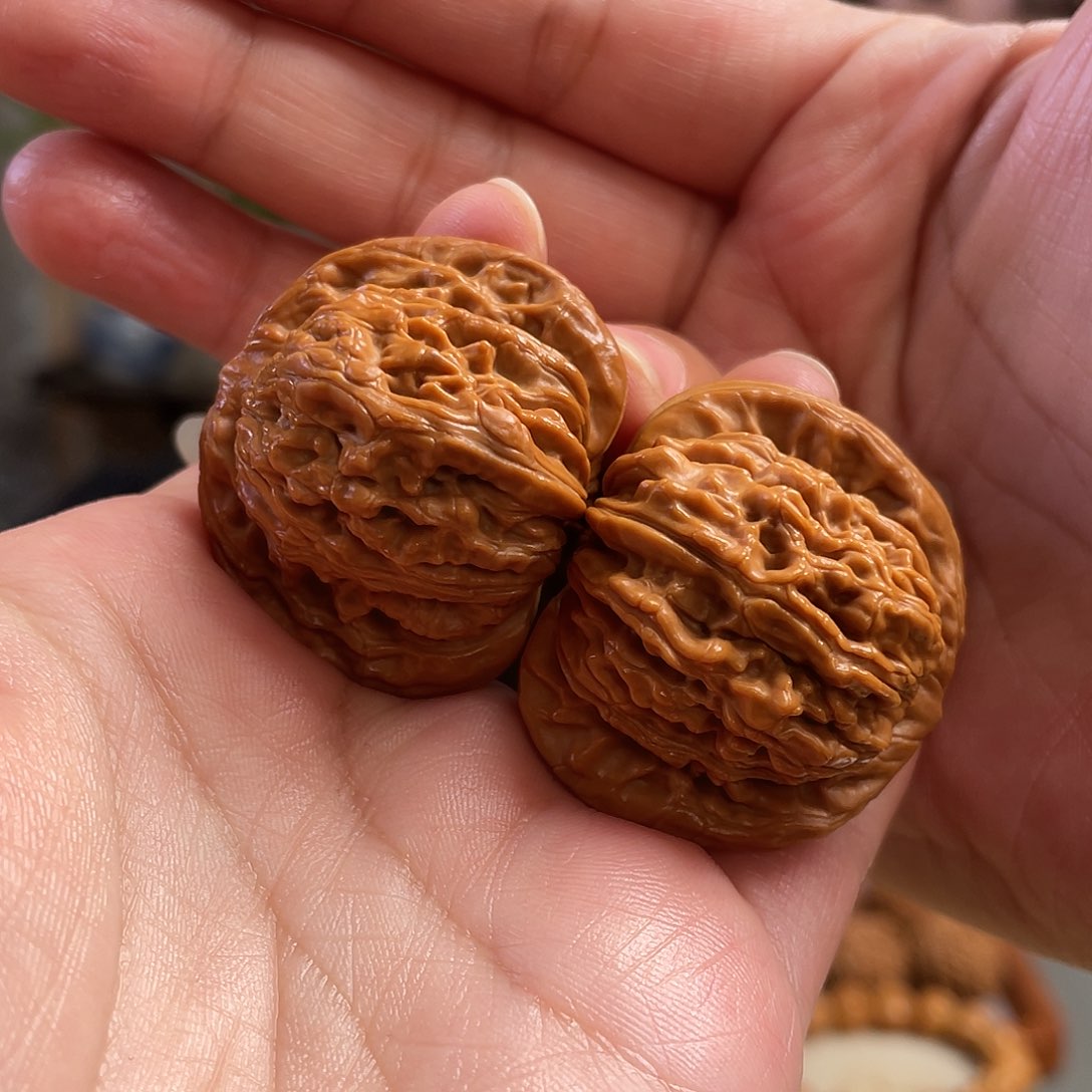 桃核把件39×35尺全品平谷四座楼CN01404已打底