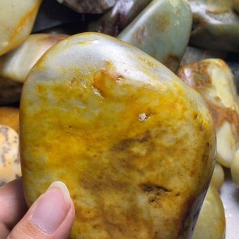 未镶嵌和田玉（糖玉）挂件