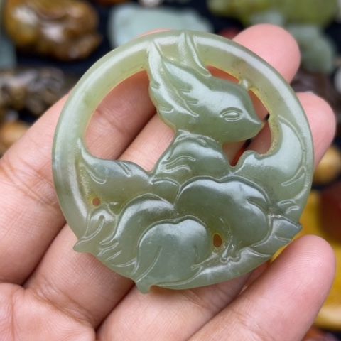 蛇纹石玉未镶嵌颈饰22