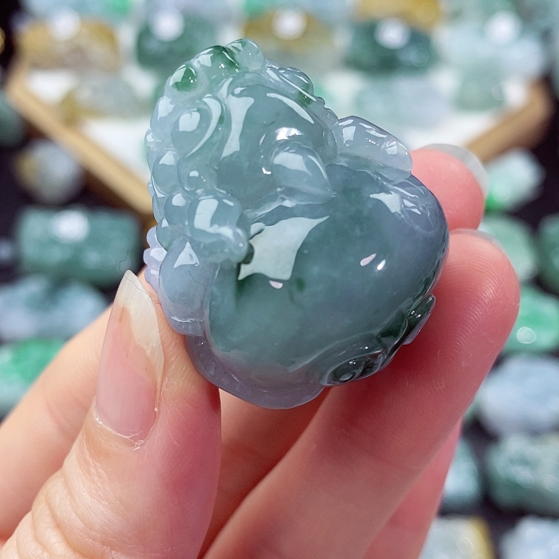 翡翠颈饰未镶嵌天然