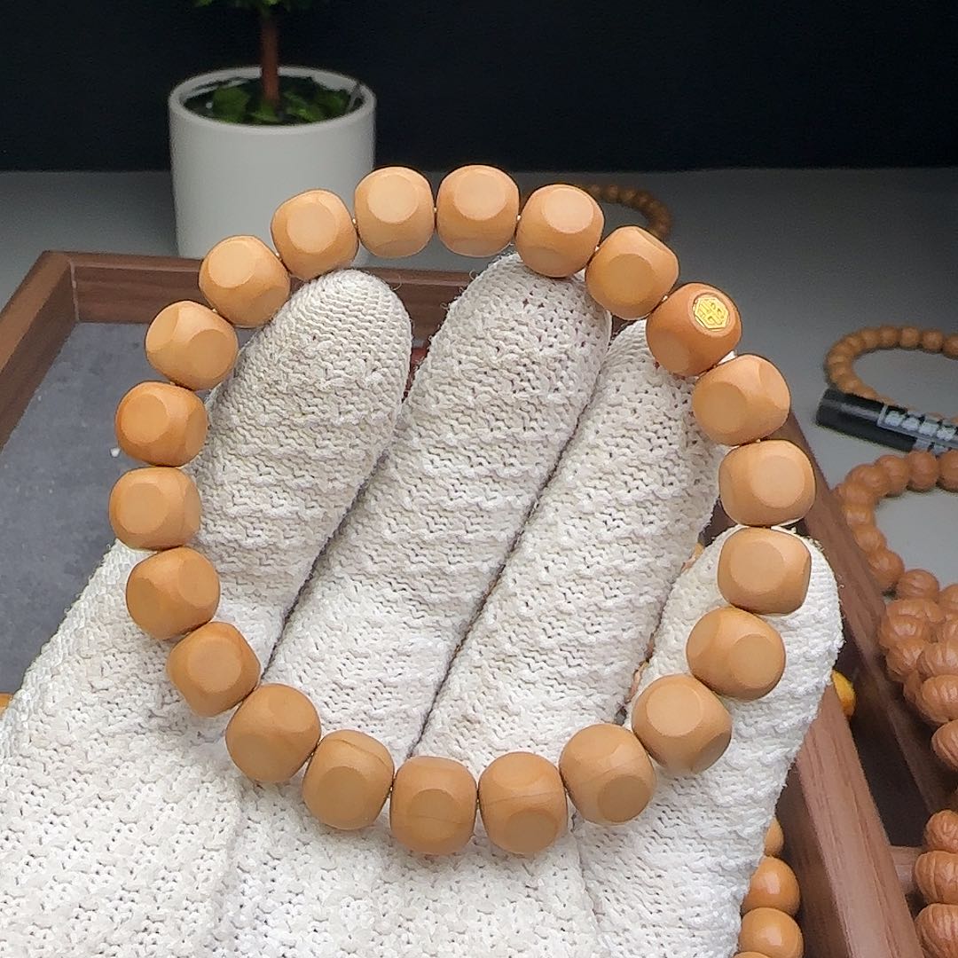 猴头核桃手串六方带标