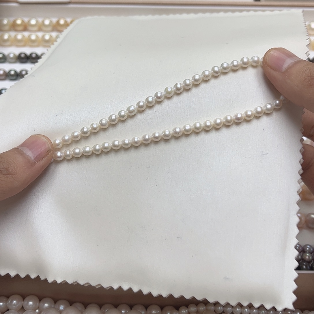 未镶嵌淡水珍珠颈饰4-5淡水ak