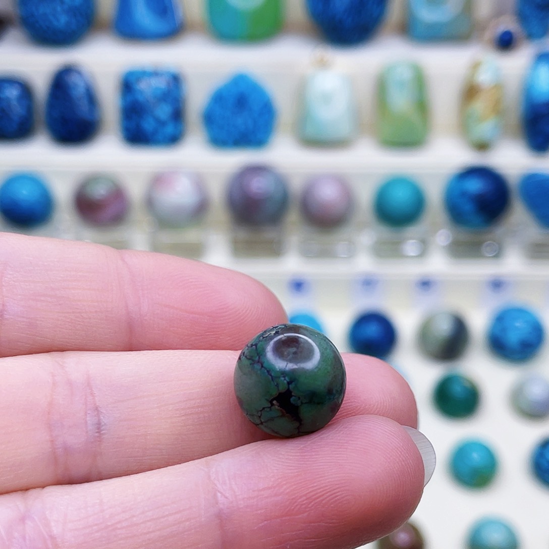 绿松石绿松石未镶嵌