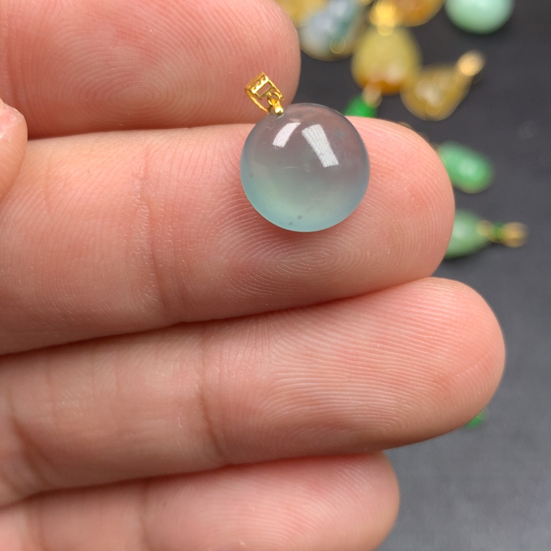 【闪购商品】颈饰18K金镶嵌翡翠翡翠