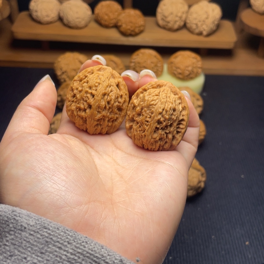 文玩核桃吊坠南疆石